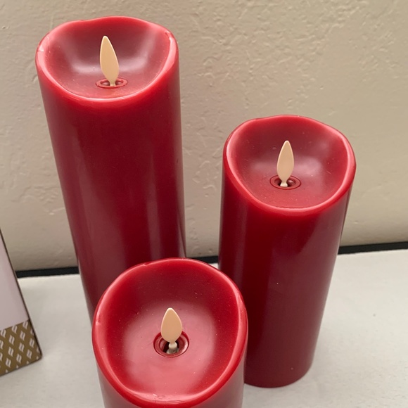 Luminara Real Flame Effect Red Candle 3 pc. Set - Picture 2 of 3